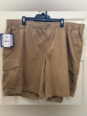 Men's Cargo Shorts in Tan with Elastic Waist